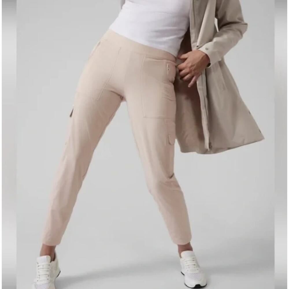 Athleta Chelsea Cargo Lined Pant Women‎ 12 Abalone Grey City Travel Athleisure
